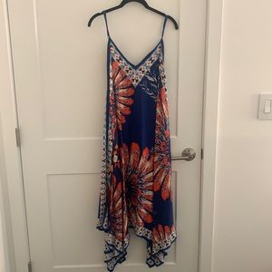 Printed, flowy midi dress